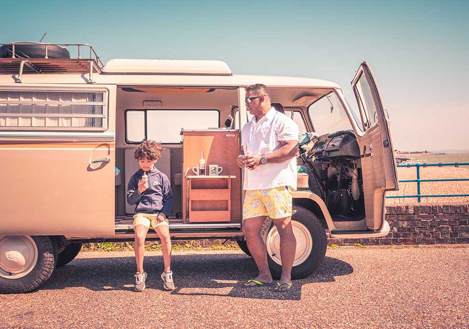 secondhand clothing image