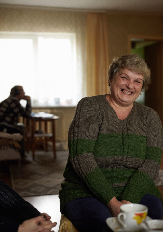 secondhand clothing image