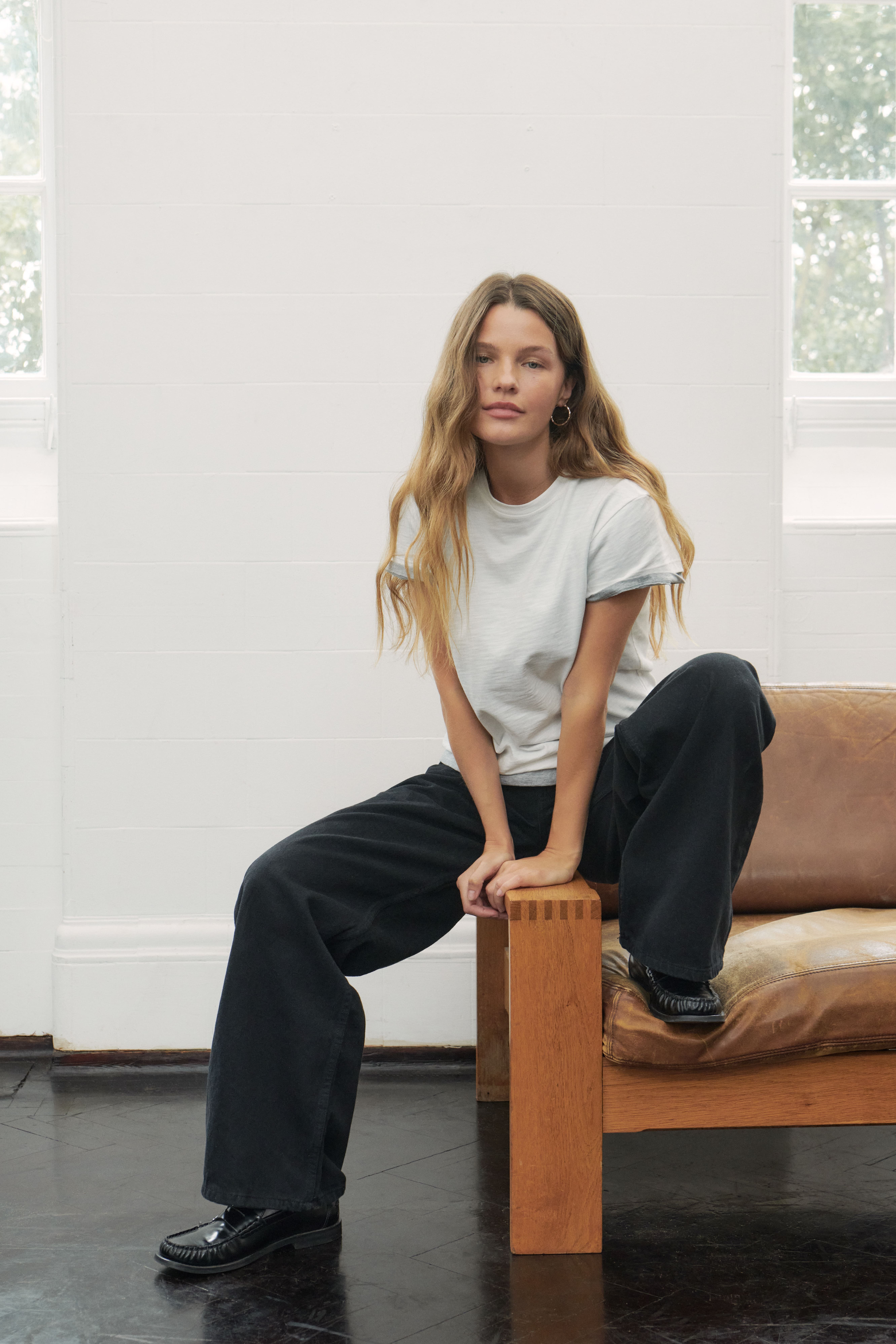 secondhand clothing image